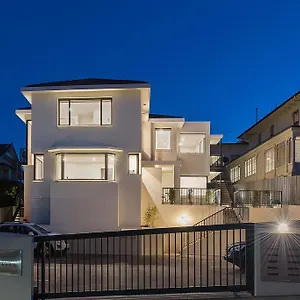 **** Aparthotel 110 Hampden Australia