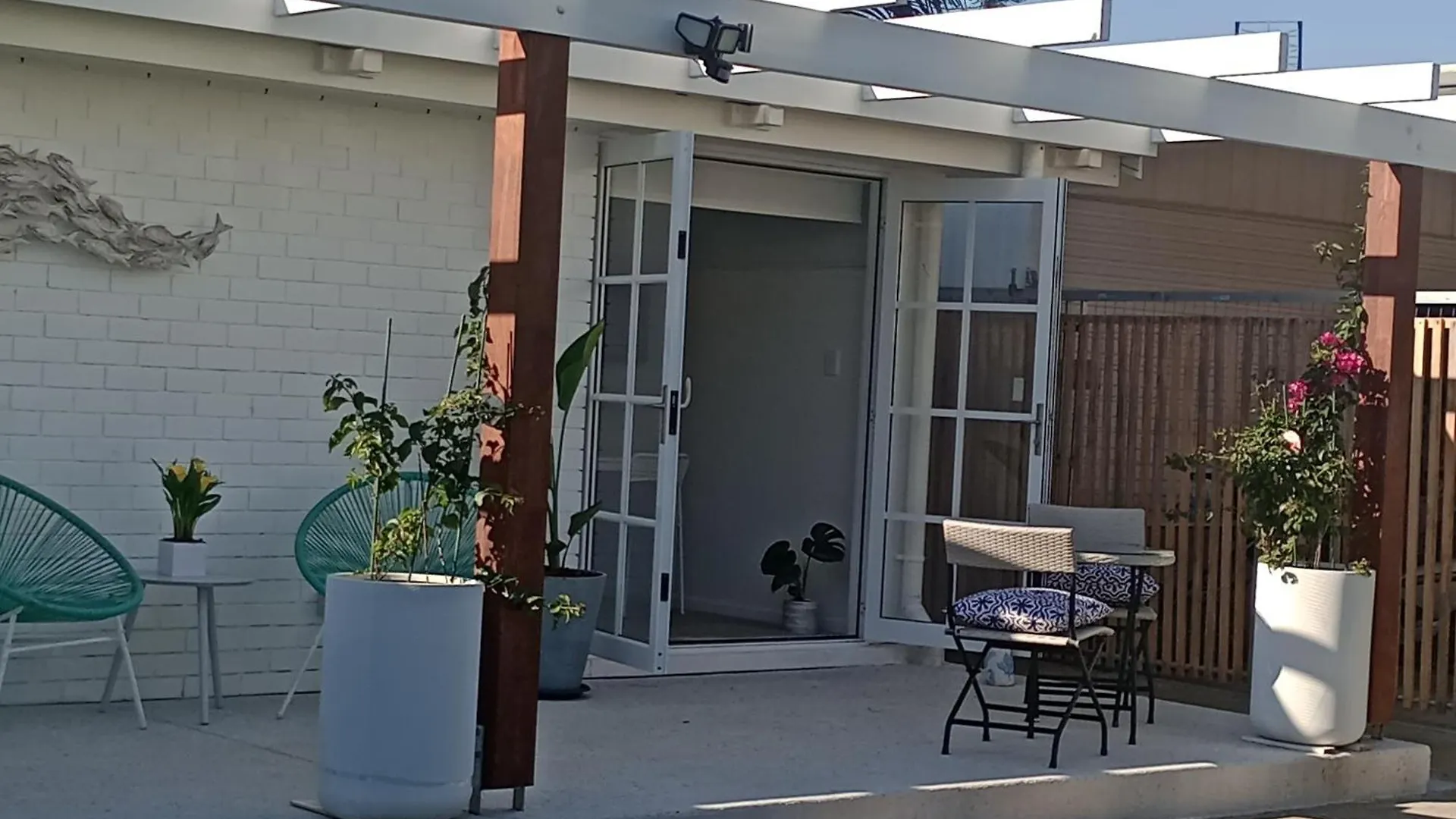 Maroochydore Waters Bnb Bed and Breakfast